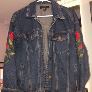 Forever 21 Jean jacket! Rose details on sleeves